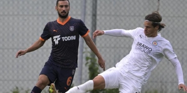 basaksehir-hertha-berlin-hazirlik-maci-iptal-edildi-9XxKHHEi.jpg