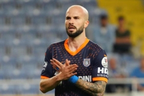 basaksehirde-joao-figueiredo-ile-yollar-ayrildi-iste-yeni-takimi-9usEWbt1.jpg