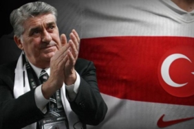 besiktas-milli-futbolcuyu-radarina-aldi-gelen-yanit-ile-soka-ugradi-QaCN26fC.jpg