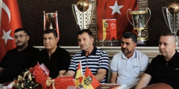 cafer-aydin-yeni-malatyaspor-ile-sozlesme-imzaladi-sD335qPD.jpg