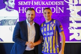 fenerbahceden-eyupspora-transfer-oldu-resmen-aciklandi-wAUvyPqV.jpg