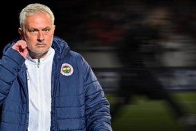 fenerbahceye-202lik-dev-kaleci-mourinho-onayi-verdi-1yWzkPBj.jpg