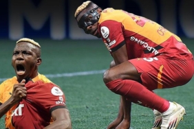 galatasarayda-gece-yarisi-victor-osimhen-soku-eski-dost-dusman-oldu-direkt-gorustu-aajKFibd.jpg