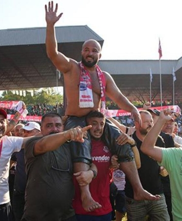 orhan-okulunun-hedefi-altin-kemerin-ebedi-sahibi-olmak-COPyBbTy.jpg