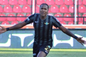 rodallega-yillara-meydan-okuyor-bZZyJ7WS.jpg