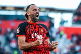 vedat-muriqi-imzayi-atti-resmi-aciklama-geldi-5YPteN6s.jpg